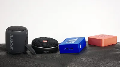 Testserie, vier mini Bluetooth-Lautsprecher